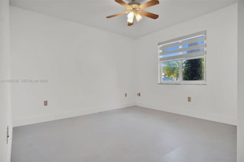 Villa ou maison à vendre à Miami, Floride: 4 chambres, 202.06 m2 № 2025286 - photo 26
