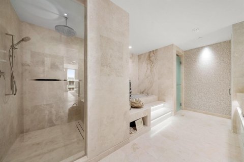 Condo in South Palm Beach, Florida, 3 bedrooms  № 2158410 - photo 24