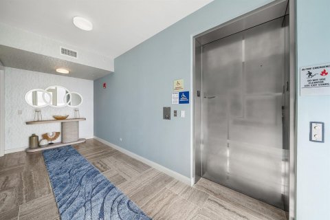 Condo in South Palm Beach, Florida, 3 bedrooms  № 2158410 - photo 2
