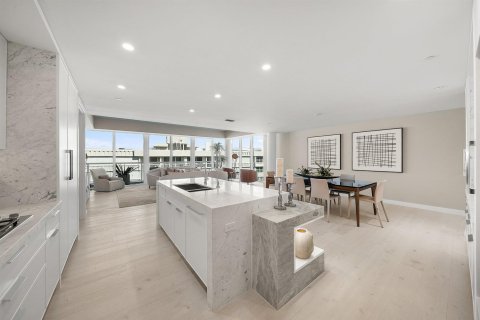 Condo in South Palm Beach, Florida, 3 bedrooms  № 2158410 - photo 12