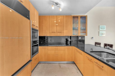 Copropriété à louer à Miami Beach, Floride: 1 chambre, 89.19 m2 № 1976594 - photo 13