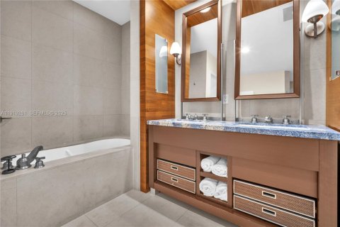 Copropriété à louer à Miami Beach, Floride: 1 chambre, 89.19 m2 № 1976594 - photo 15