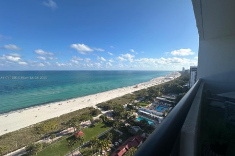 Condominio en alquiler en Miami Beach, Florida, 2 dormitorios, 79.99 m2 № 1488471 - foto 4