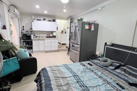 Casa en venta en Cutler Bay, Florida, 3 dormitorios, 115.29 m2 № 2269876 - foto 14