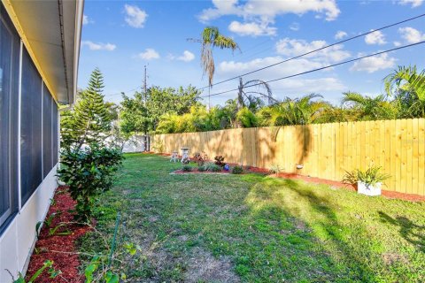 Villa ou maison à vendre à Belleair, Floride: 2 chambres, 120.87 m2 № 1723101 - photo 25