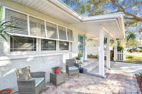 Villa ou maison à vendre à Belleair, Floride: 2 chambres, 120.87 m2 № 1723101 - photo 1