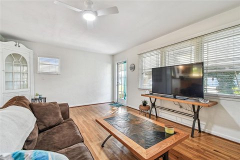 Villa ou maison à vendre à Belleair, Floride: 2 chambres, 120.87 m2 № 1723101 - photo 7
