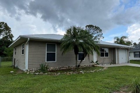 Casa en alquiler en Port Charlotte, Florida, 3 dormitorios, 91.42 m2 № 1908889 - foto 3
