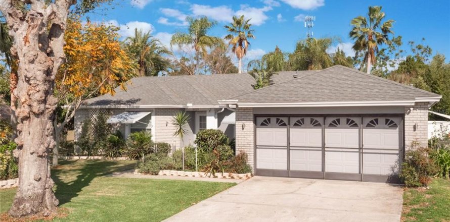 Casa en Clermont, Florida 4 dormitorios, 164.07 m2 № 1917783