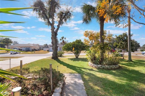 Casa en venta en Clermont, Florida, 4 dormitorios, 164.07 m2 № 1917783 - foto 4