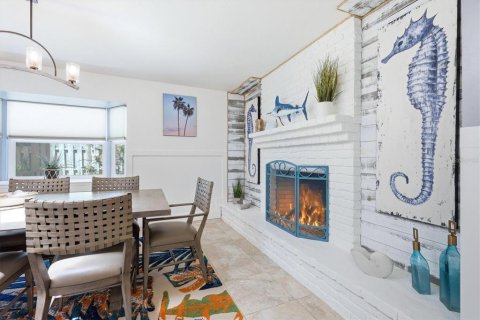 Casa en venta en Sarasota, Florida, 2 dormitorios, 177.26 m2 № 2151203 - foto 16