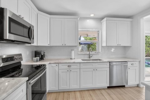 Casa en venta en Delray Beach, Florida, 3 dormitorios, 159.23 m2 № 2382779 - foto 11