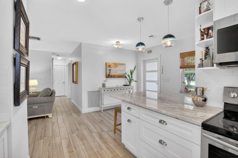 Casa en venta en Delray Beach, Florida, 3 dormitorios, 159.23 m2 № 2382779 - foto 14