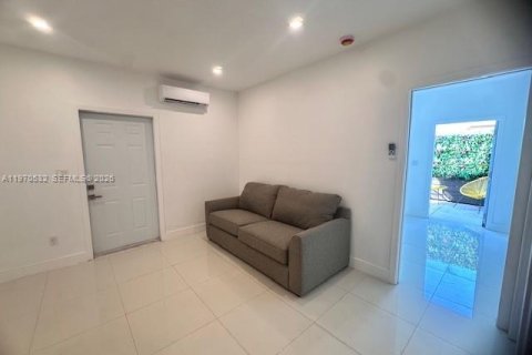 Apartamento en alquiler en Hollywood, Florida, 1 dormitorio, 41.81 m2 № 2031288 - foto 7