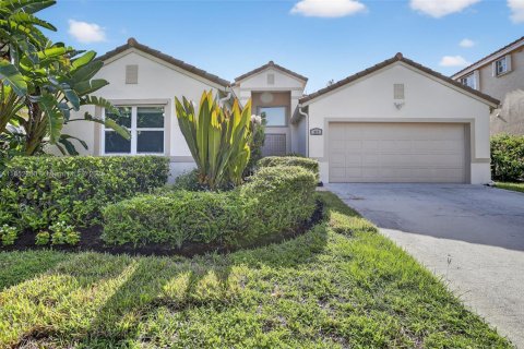 House in Weston, Florida 4 bedrooms, 215.72 sq.m. № 1881988 - photo 19