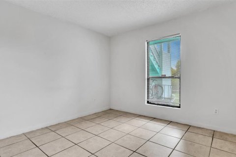 Condo in Palm Harbor, Florida, 2 bedrooms  № 1866587 - photo 17