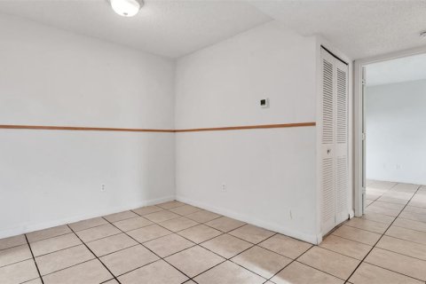 Condo in Palm Harbor, Florida, 2 bedrooms  № 1866587 - photo 14