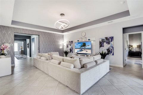 Casa en venta en Lakewood Ranch, Florida, 4 dormitorios, 253.16 m2 № 2121610 - foto 7