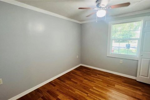 House in Intercession City, Florida 3 bedrooms, 76.92 sq.m. № 2225109 - photo 11