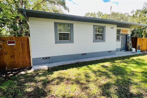 House in Intercession City, Florida 3 bedrooms, 76.92 sq.m. № 2225109 - photo 2