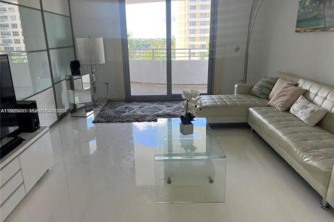 Condominio en venta en Miami Beach, Florida, 2 dormitorios, 98.85 m2 № 1983514 - foto 7