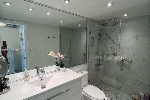 Condominio en venta en Miami Beach, Florida, 2 dormitorios, 98.85 m2 № 1983514 - foto 14