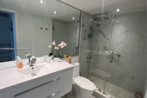 Condominio en venta en Miami Beach, Florida, 2 dormitorios, 98.85 m2 № 1983514 - foto 13