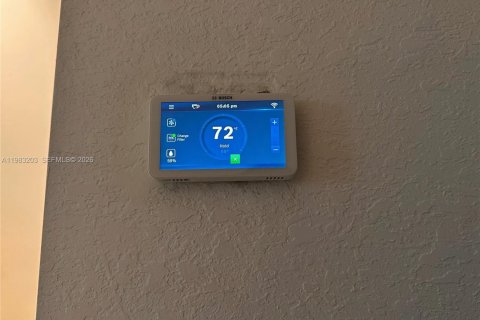 Снять в аренду таунхаус в Хомстед, Флорида 3 спальни, 156.08м2, № 2048494 - фото 12