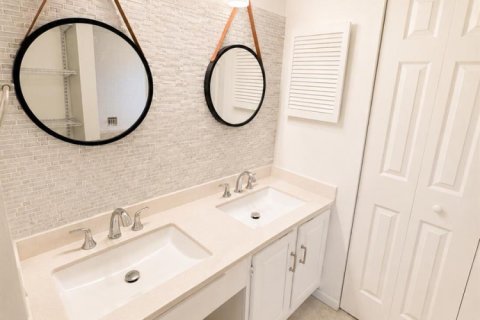 Condo in Wellington, Florida, 2 bedrooms  № 2246095