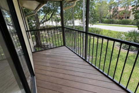 Condo in Wellington, Florida, 2 bedrooms № 2246095 - photo 19