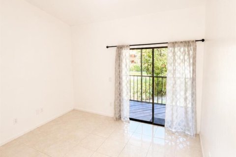 Condo in Wellington, Florida, 2 bedrooms № 2246095 - photo 13