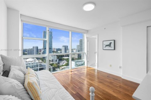 Condo in Miami, Florida, 2 bedrooms  № 2035402 - photo 6
