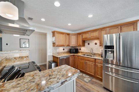 Copropriété à vendre à Saint Petersburg, Floride: 2 chambres, 95.13 m2 № 2330368 - photo 4