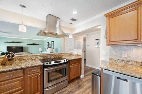 Copropriété à vendre à Saint Petersburg, Floride: 2 chambres, 95.13 m2 № 2330368 - photo 7