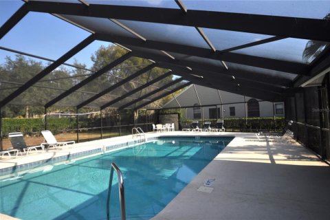 Villa ou maison à vendre à Palm Harbor, Floride: 2 chambres, 134.24 m2 № 2210556 - photo 20