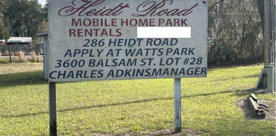 Propiedad comercial en Palatka, Florida № 889649