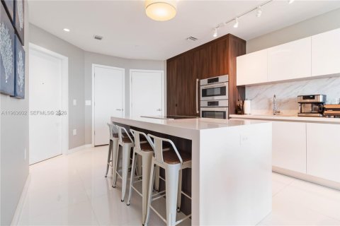 Condominio en venta en Miami, Florida, 1 dormitorio, 108.97 m2 № 2026630 - foto 7