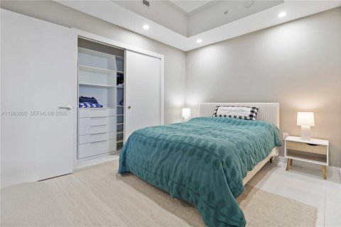 Condominio en venta en Miami, Florida, 1 dormitorio, 108.97 m2 № 2026630 - foto 14