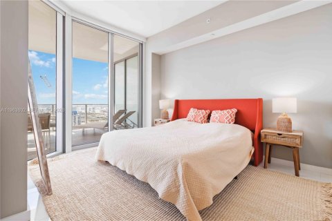 Condominio en venta en Miami, Florida, 1 dormitorio, 108.97 m2 № 2026630 - foto 9