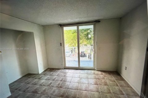 Купить кондоминиум в Майами, Флорида 1 спальня, 65.96м2, № 2154494 - фото 21