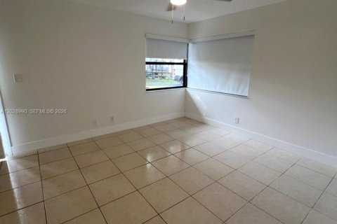 Touwnhouse à vendre à Sunrise, Floride: 3 chambres, 107.21 m2 № 2085801 - photo 4