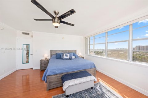 Купить кондоминиум в Норт-Майами, Флорида 2 спальни, 110.37м2, № 2054761 - фото 18