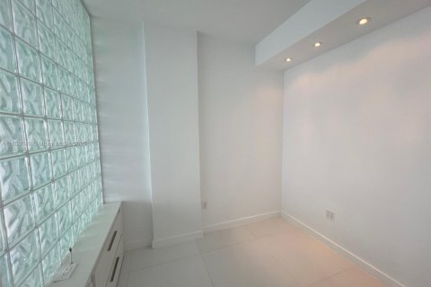 Apartamento en alquiler en Miami Beach, Florida, 1 dormitorio, 83.61 m2 № 1877590 - foto 8