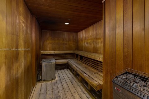 Condominio en venta en Sunny Isles Beach, Florida, 38.09 m2 № 1985168 - foto 17