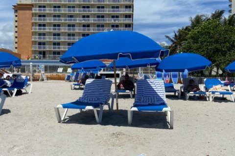 Condominio en venta en Sunny Isles Beach, Florida, 38.09 m2 № 1985168 - foto 7