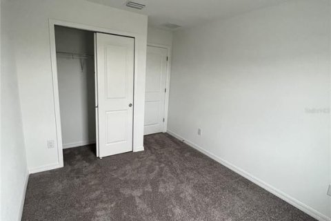 Townhouse in Wesley Chapel, Florida 3 bedrooms, 127.55 sq.m. № 1810028 - photo 14