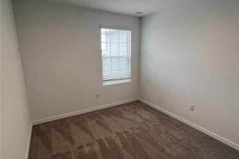 Townhouse in Wesley Chapel, Florida 3 bedrooms, 127.55 sq.m. № 1810028 - photo 18