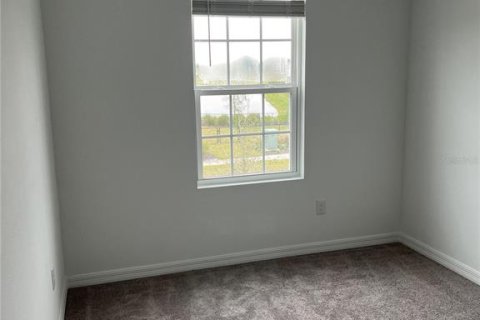 Townhouse in Wesley Chapel, Florida 3 bedrooms, 127.55 sq.m. № 1810028 - photo 11
