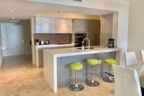 Снять в аренду кондоминиум в Халландейл-Бич, Флорида 3 спальни, 155.61м2, № 1958437 - фото 13