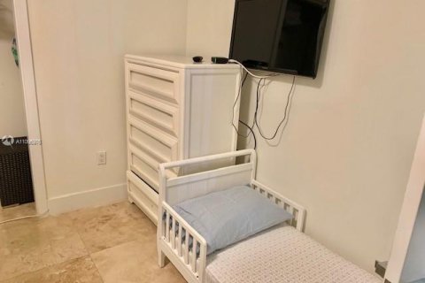 Снять в аренду кондоминиум в Халландейл-Бич, Флорида 3 спальни, 155.61м2, № 1958437 - фото 29